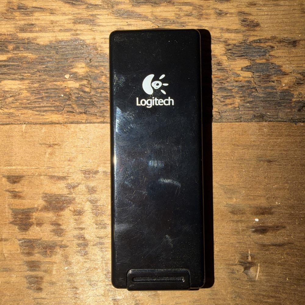 Logitech Wireless Handheld Pure-Fi Anywhere 2 Speaker System Remote Control - Picture 2 of 2
